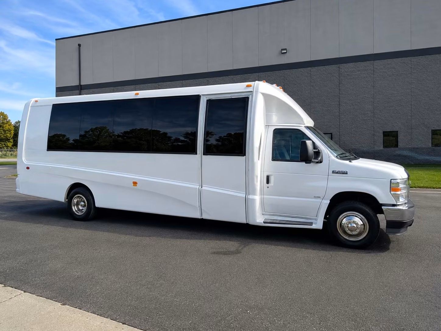 minibus rentals keep smaller westminster prom groups comfortable and together